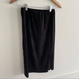 J.O.A. Pleated Black Velvet Midi Skirt Size Small